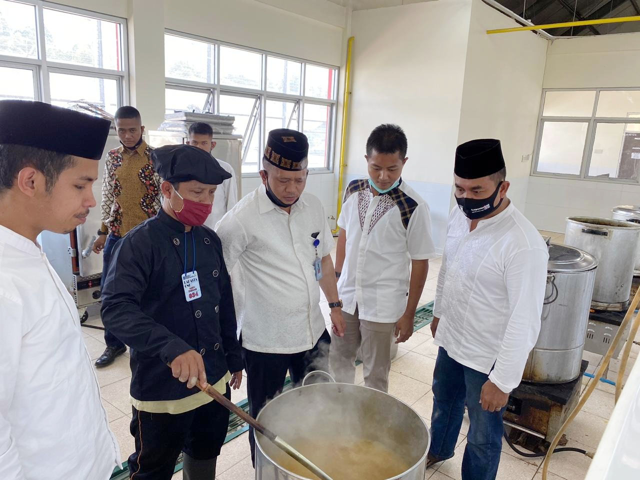 Rayakan Idul Adha 1441 H, 2300 Warga Binaan Lapas Kelas I Tangerang Nikmati Gulai Daging Kurban
