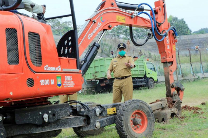 Tunjang Fasilitas Olahraga, Walikota Arief Optimalkan Rehabilitasi Stadion Benteng