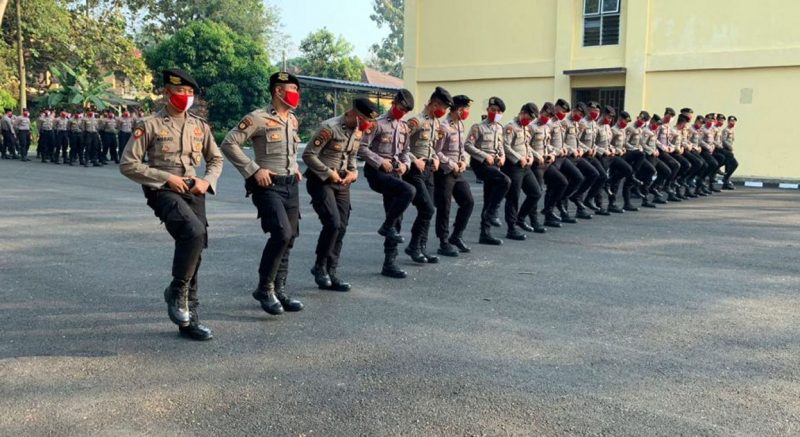 Tingkatkan Kemampuan Personel, Ditsamapta Polda Banten Gelar Latihan Dalmas