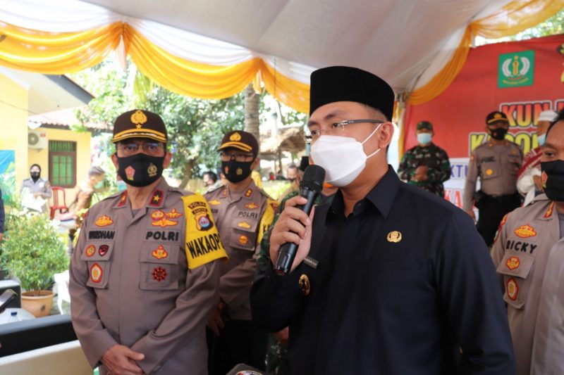 Wagub Banten Sosialisasikan Wajib Masker di Kampung Tangguh Nusantara