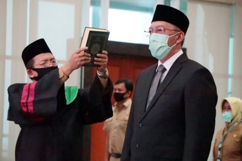 Airin Lantik Bambang Noertjahjo Jabat Sekda Tangsel