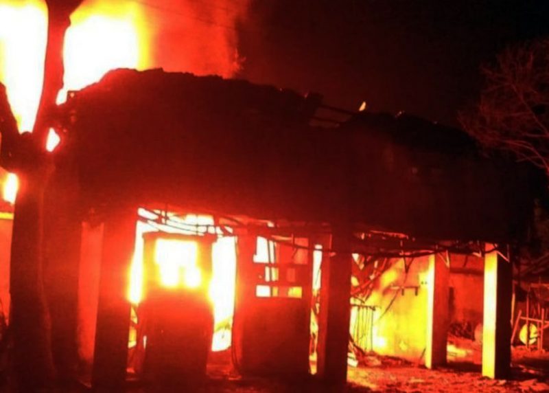 Pom Bensin Mini di Kronjo Meledak, Api Merembet ke Rumah Warga