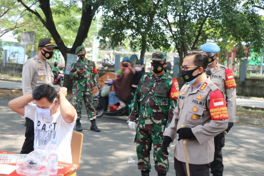 Kapolresta Tangerang Pimpin Operasi Yustisi di Pasar Kemis