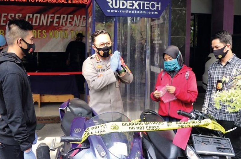 Polisi Ringkus Dua Pencuri 1.080 Sepeda Motor
