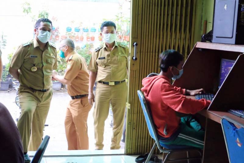 Pemkot Tangerang Berlakukan PSBL RW Secara Ketat Dalam Menekan Penyebaran Covid-19