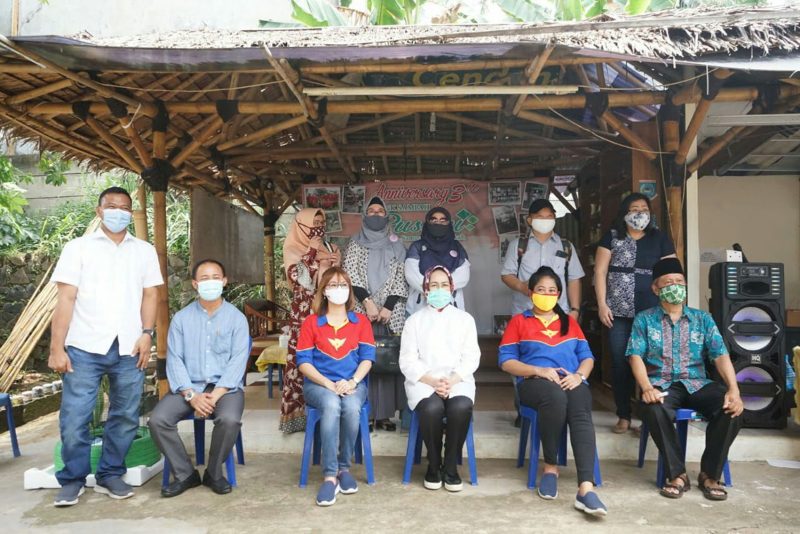 Airin Hadir Dalam Pelantikan Pengurus Bank Sampah, Protokol Kesehatan Tetap Dijalankan