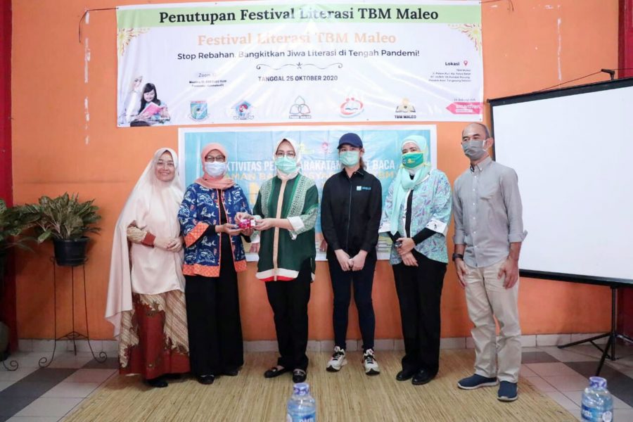 Tutup Festival Literasi: Airin, Sebagai Pelengkap Pendidikan