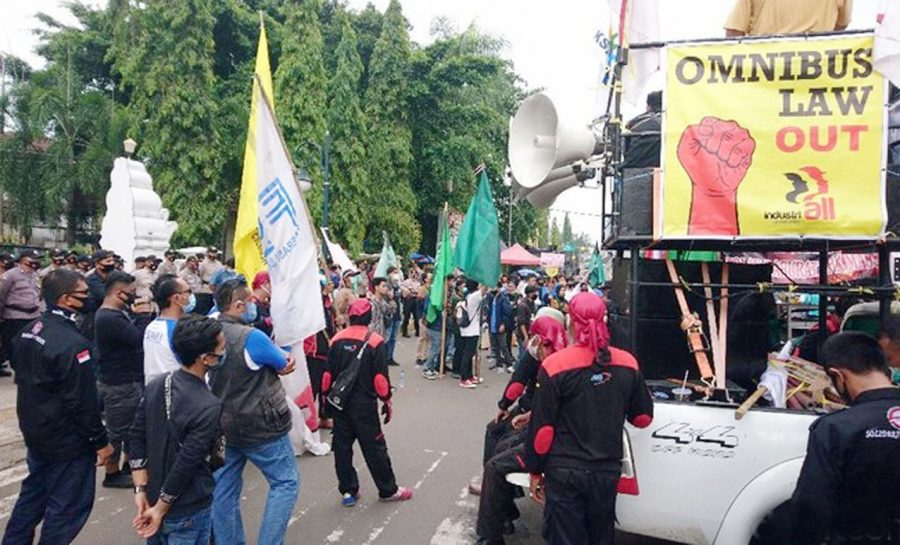 Buruh dan Mahasiswa di Cilegon Demo Minta Omnibus Law Dicabut