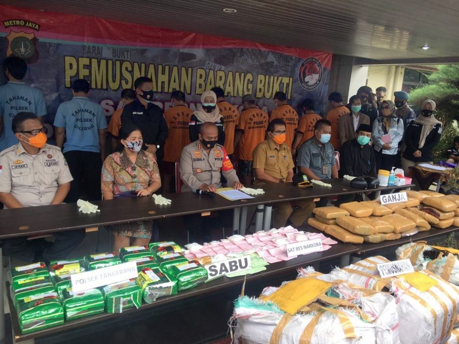 Polres Metro Tangerang Kota Musnahkan 200 Kg Ganja dan Sabu di Tangerang