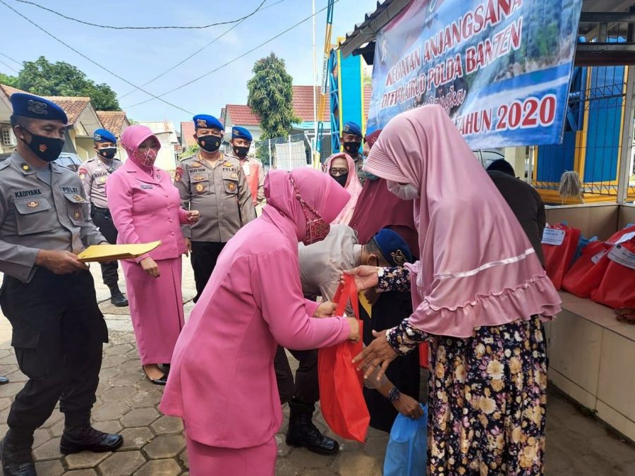 Jelang HUT Polairud Ke-70: Dirpolairud Polda Banten dan Bhayangkari Santuni Purnawirawan