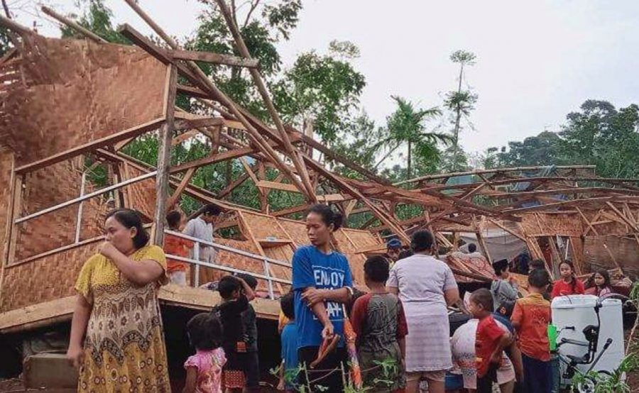 BPBD Banten Evakuasi Korban Angin Kencang di Pandeglang