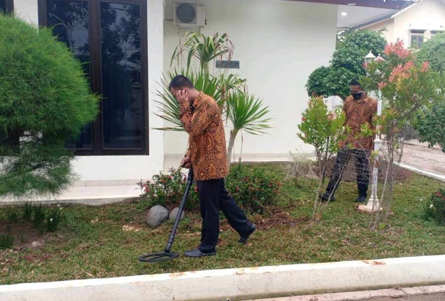 Pastikan keamanan Kunjungan Wapres RI, Brimob Banten Sterilisasi Ponpes An - Nawawi Tanara