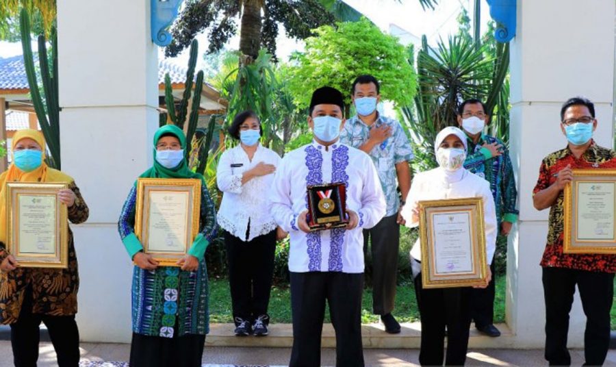 Pemkot Tangerang Raih 4 Penghargaan Anugerah Sanitasi Total Berbasis ...