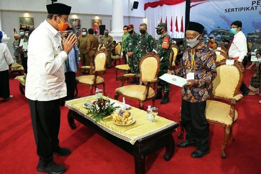 Presiden Jokowi Berikan Satu Juta Sertifikat Tanah Untuk Rakyat Se-Indonesia