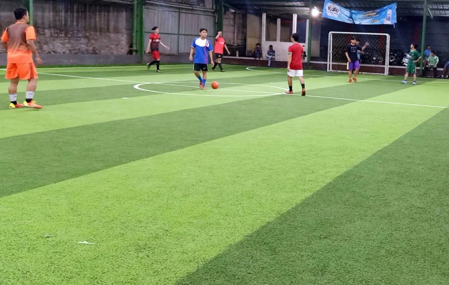 Pandemi Belum Berakhir, Lapangan Futsal Sudah Ramai Dikunjungi Warga