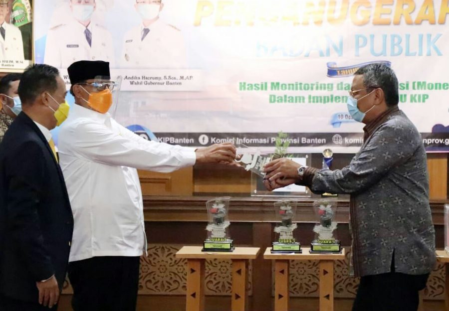 Kota Tangsel Raih Juara 1 Keterbukaan Informasi Publik dari Komisi Informasi Banten