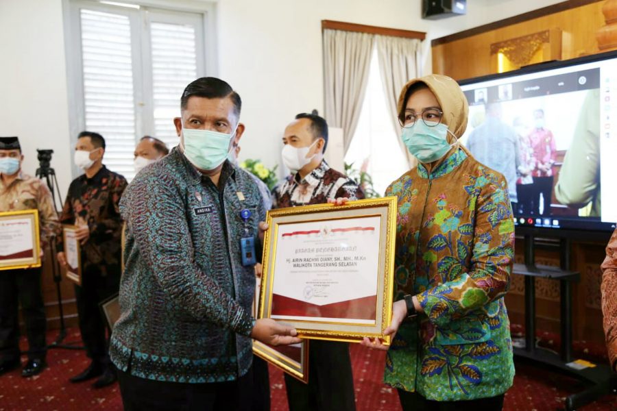 Pemkot Tangsel Raih Penghargaan Kota Peduli HAM