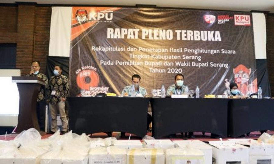 Hasil Pleno KPU Kabupaten Serang Pasangan Tatu-Pandji Unggul dari Nasrul-Eki