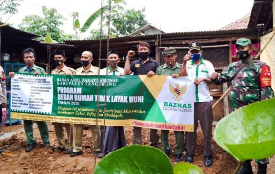 Baznas Tangerang Bedah Rumah Milik Nenek Taswi Warga Desa Pasir Barat Jambe