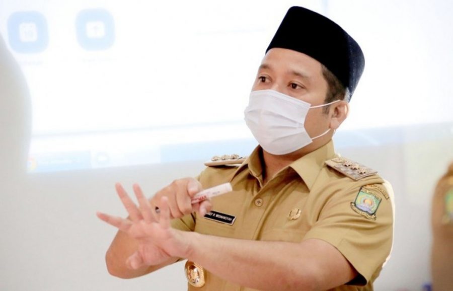 Walikota Arief Sosialisasikan 4M Secara Virtual Pada Peringatan Hari Ibu