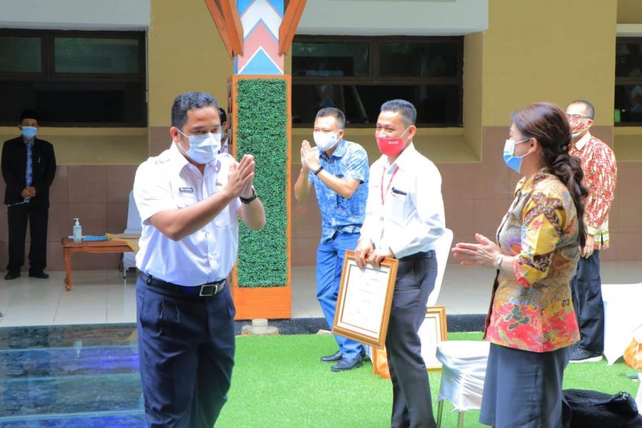 Berpartisipasi Tangani Covid-19, Pemkot Tangerang Beri Penghargaan Kepada Tiga Industri