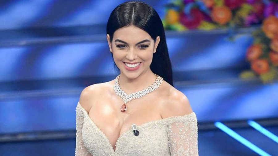 Model Sexy Georgina Rodriguez Belum Mau Menikah dengan Cristiano Ronaldo