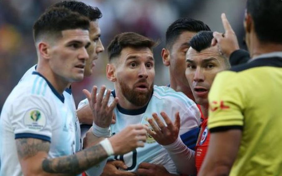 Dampak Kartu Merah, Lionel Messi Terancam Hukuman Skorsing 12 Pertandingan