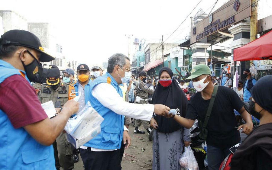Benyamin Davnie Monitoring Protokol Kesehatan di Pasar Tradisional dan Modern