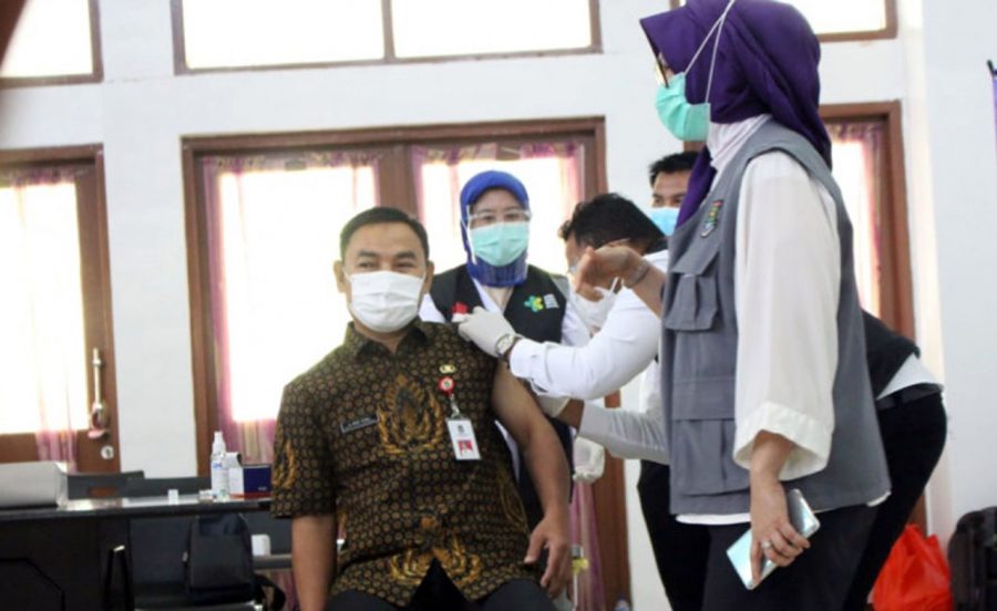 Wabup Tangerang bersama Unsur Forkopimda lakukan Vaksinasi Tahap Kedua