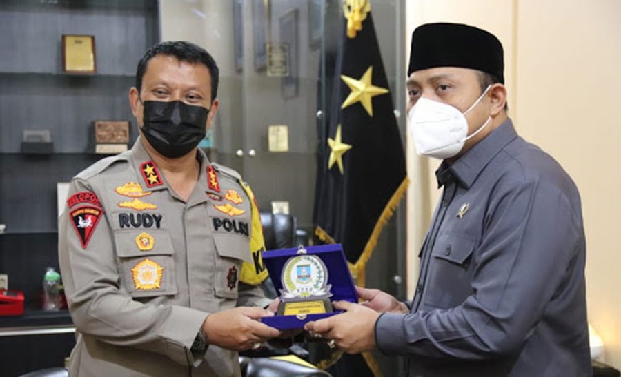 Tingkatkan Sinergitas, Ketua DPRD Kabupaten Serang Kunjungi Polda Banten