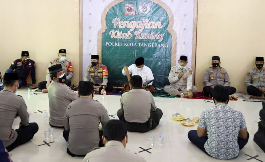 Polresta Tangerang Kaji Kitab Kuning, Bahas Fadilah Shalat Sunah Qobliah Subuh
