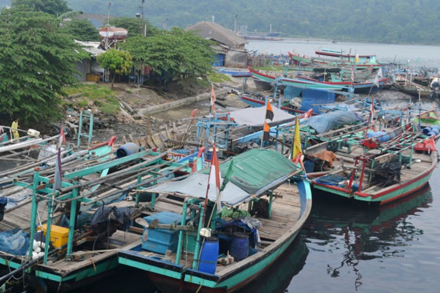 Cuaca Buruk, Nelayan Tradisional Pesisir Lebak Tak bisa Melaut mencari Ikan