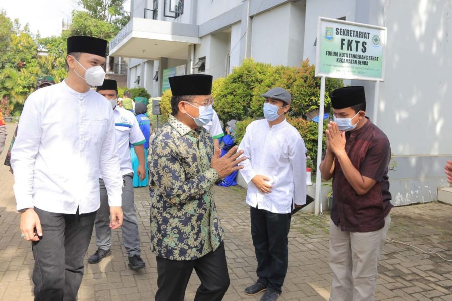 Sachrudin Dampingi Yayasan Cahaya Peduli Beri Bantuan kepada Anak Yatim di Kecamatan Benda