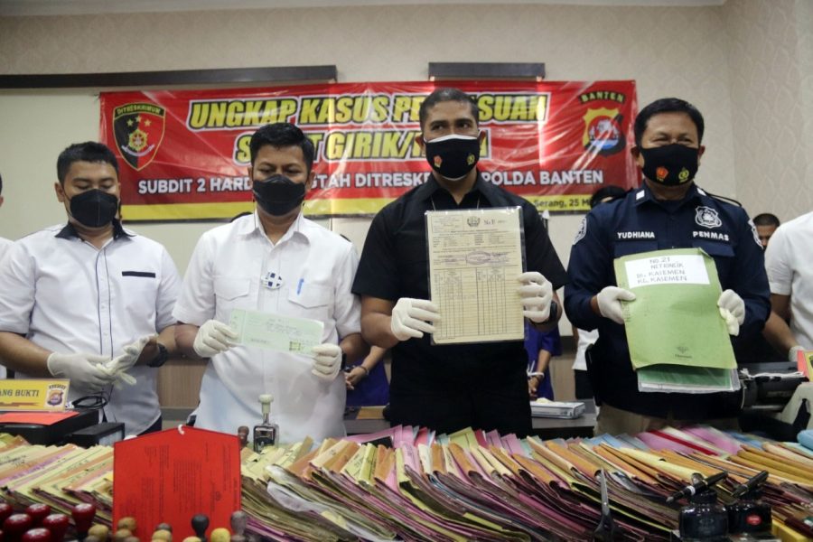 Ditreskrimum Polda Banten Tangkap Empat Orang Tersangka Pembuat Surat Tanah Palsu