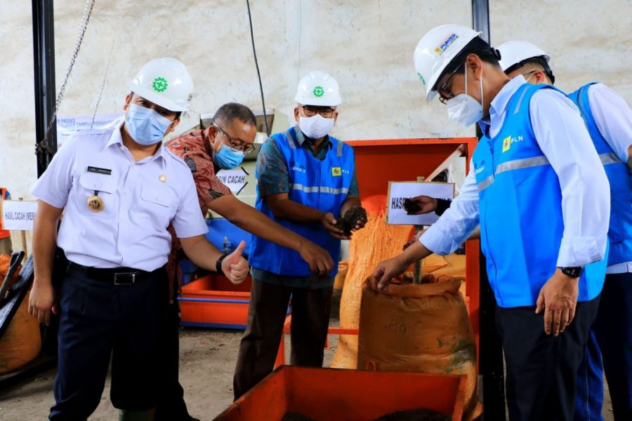 Walikota Arief Bersama PT.PLN Persero Sambangi Tempat Uji Coba Pengembangan RDF