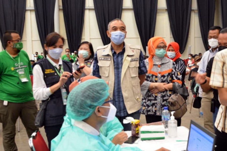 Bupati Zaki Tinjau Vaksinasi di Kosambi dan ICE BSD Pagedangan