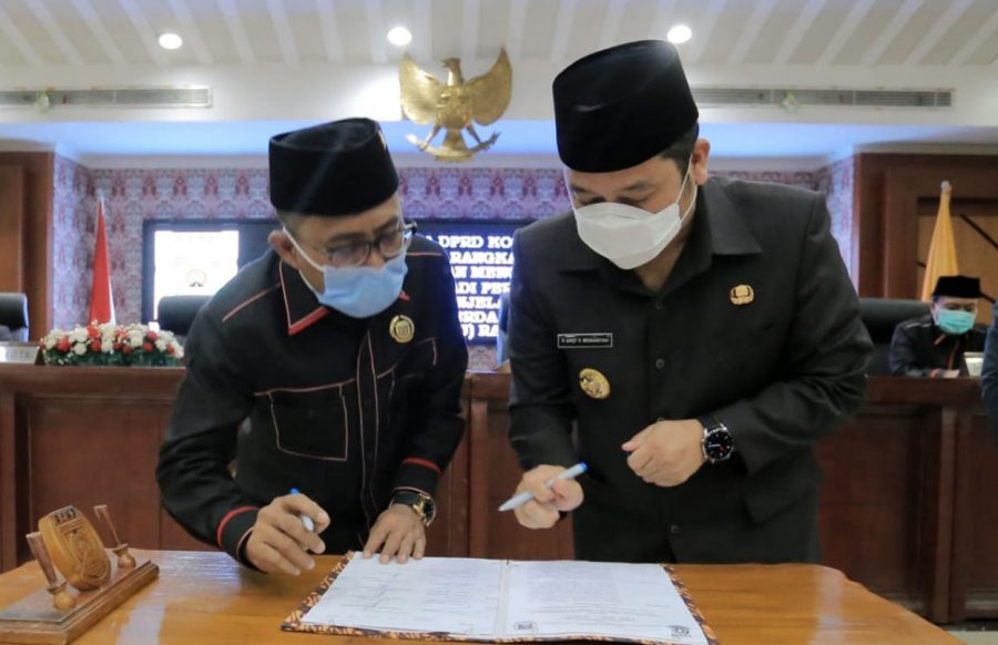 Rapat Paripurna DPRD: Wali Kota Tangerang Sampaikan Jawaban Terkait Tiga Buah Raperda