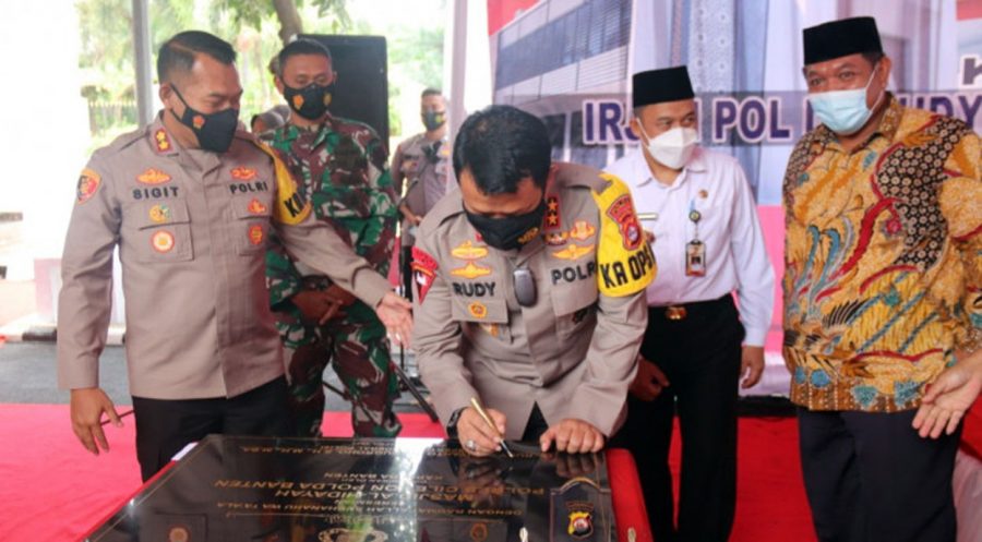 Meningkatkan Keimanan Personel, Kapolda Banten Resmikan Masjid Al-Hidayah di Polres Cilegon