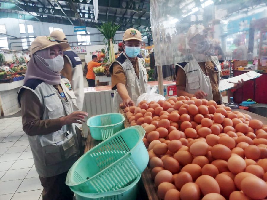 Jelang Idul Fitri: Dinas Perindagkop UKM Kota Tangerang Sidak Barang Kadaluarsa di Pasar Modern