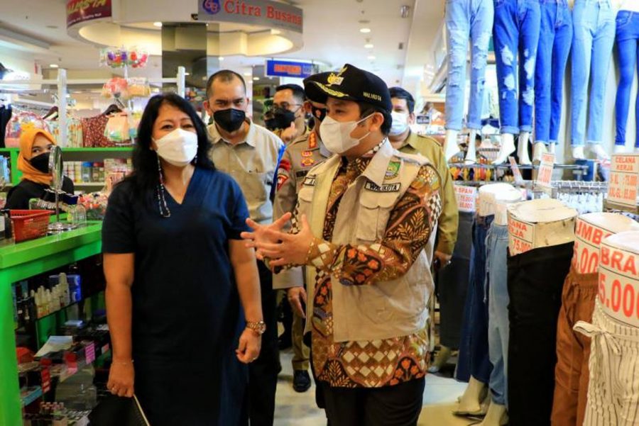 Sidak Prokes, Arief Tegur TangCity Mall Akibat Terjadinya Kerumunan Pengunjung
