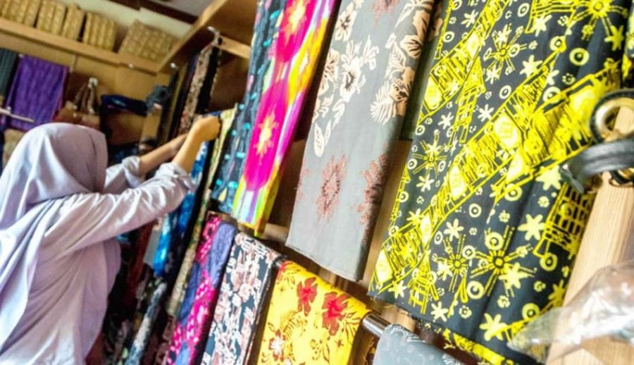 Dimasa Pandemi, Pelaku Usaha Batik di Lebak Bertahan Dari Order Pesanan