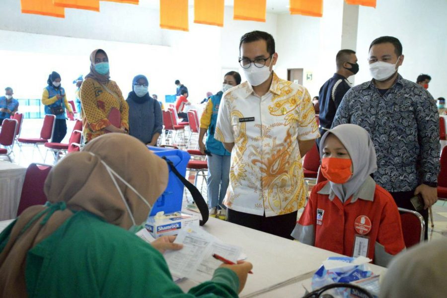 Pemkot Tangsel Gelar Vaksinasi untuk Lansia dan Guru di Mall Teras Kota