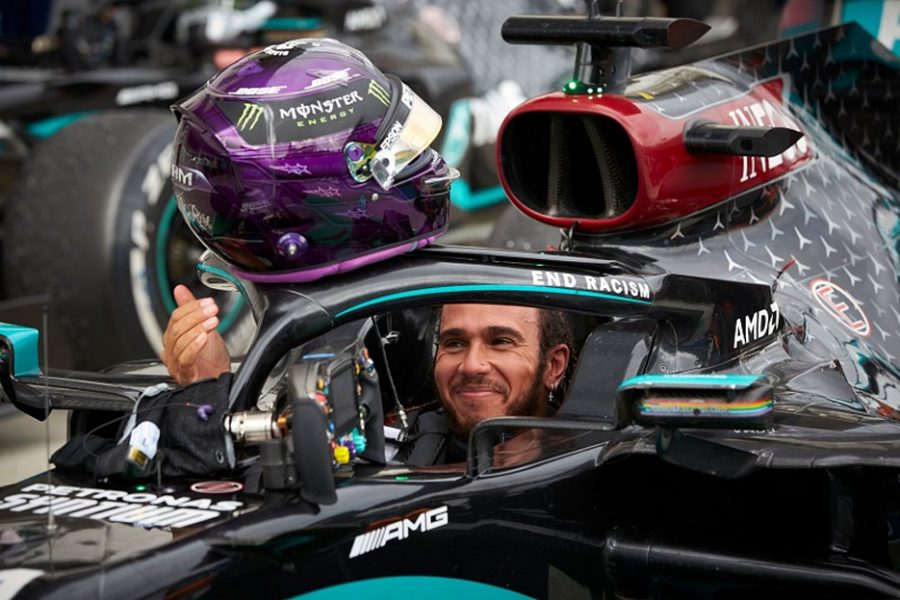 Kualifikasi GP Inggris: Lewis Hamilton Mengalahkan Max Verstappen untuk Debut F1 Sprint