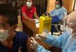 Dirtahti Polda Banten Berikan Vaksinasi Kepada Para Tahanan