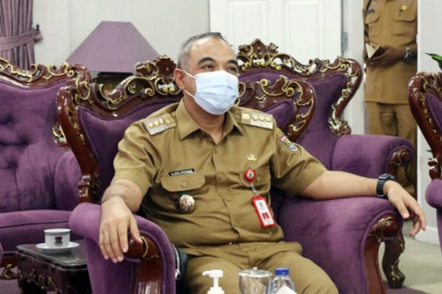 Bupati Zaki Tindak Tegas Pemilik Toko yang Langgar PPKM Darurat