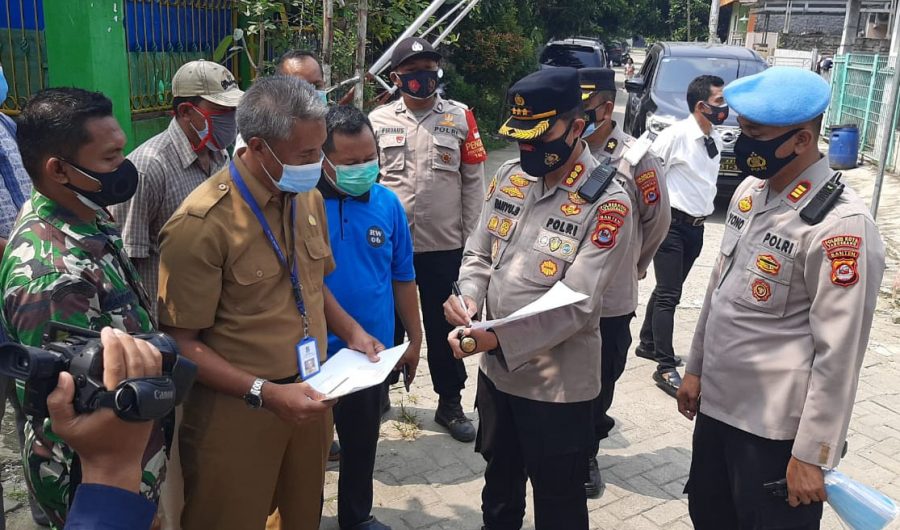 Kapolresta Tangerang Tinjau Posko PPKM Darurat di Perum Sudimara Indah