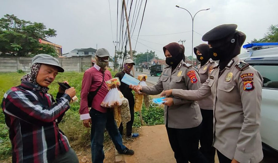 Ditpamobvit Polda Banten Lakukan Patroli Keliling Jalan Raya Pandeglang