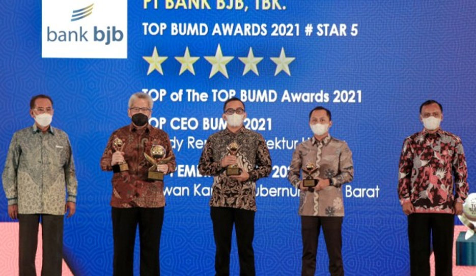 Bank Bjb Raih Empat Penghargaan TOP BUMD Awards 2021