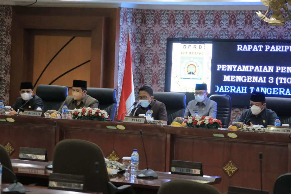 Walikota Tangerang Sampaikan Penjelasan Tiga Raperda Dalam Rapat Paripurna DPRD
