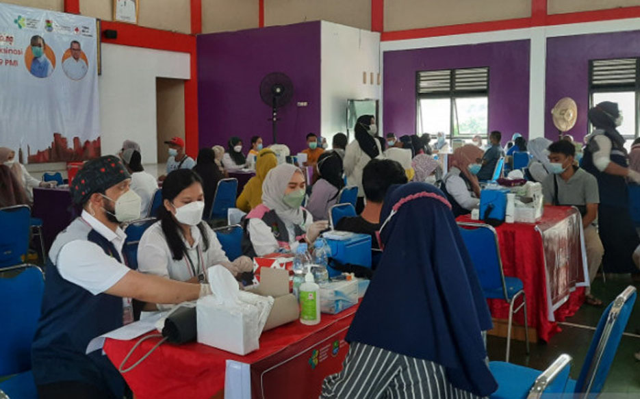 2.400 Orang Ikut Vaksinasi Massal yang Digelar PMI Tangerang